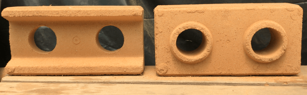 Adobe ecológico
Maquina para hacer adobes
Adobes, ladrillos en tierra
Naturales, ecológicos 
Desfraguados
Hidrofugados