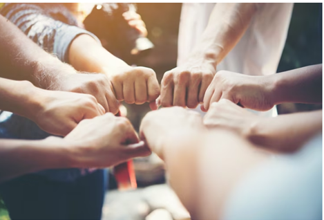 Somos una empresa bioconstructora e inmobiliaria que se caracteriza por la elaboración de ladrillos ecológicos. Brindamos calidad, seguridad, protección y confianza a miles de familias y empresarios, tanto del sector rural como urbano. Contamos con un personal multidisciplinario altamente calificado, para el desarrollo de cada actividad, brindando innovación y creatividad a cada uno de nuestros proyectos, los cuales están atentos a resolver las necesidades que se presenten en el mercado.